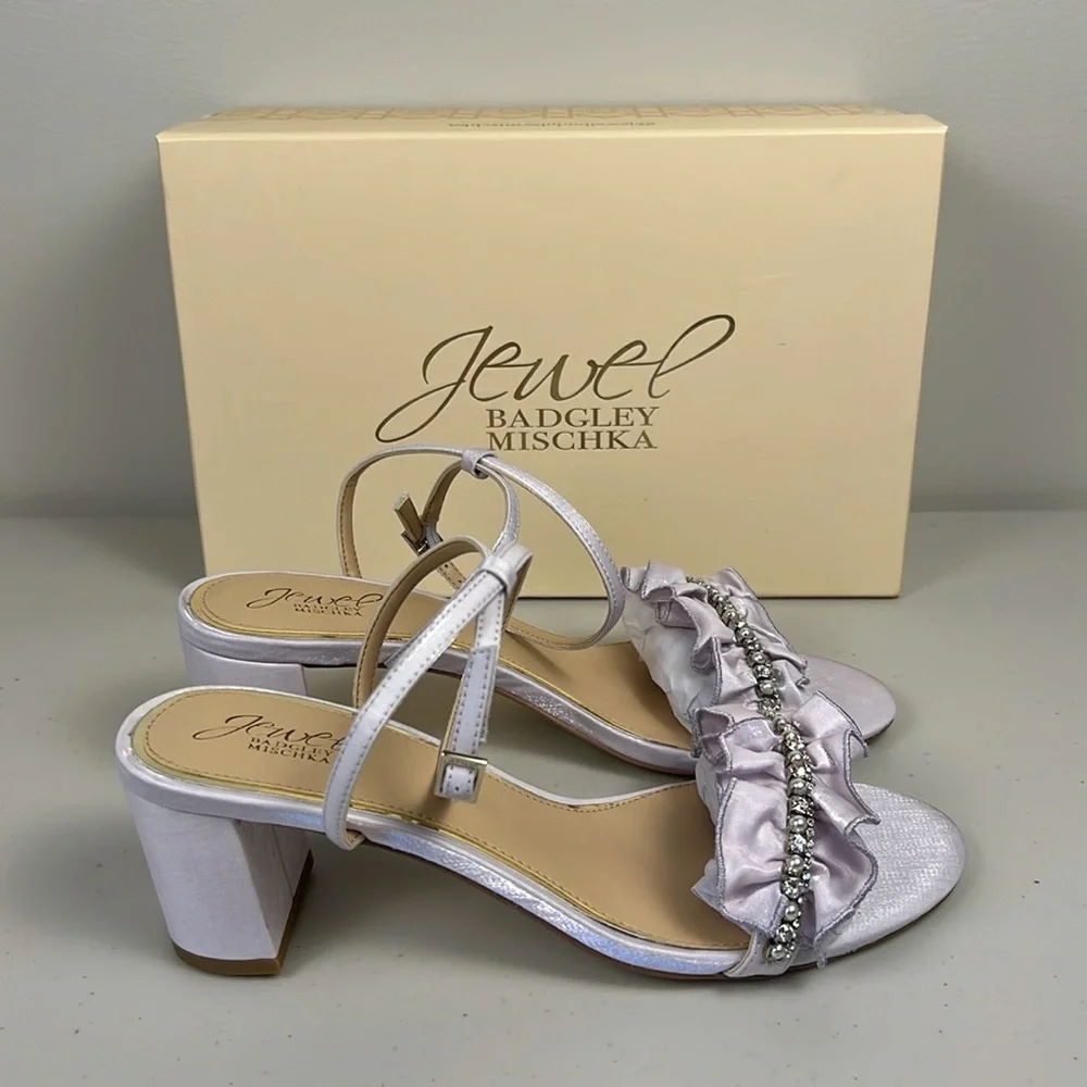 Badgley Mischka‎ Jewel Desirie Ruffle Block Heel Sandal New